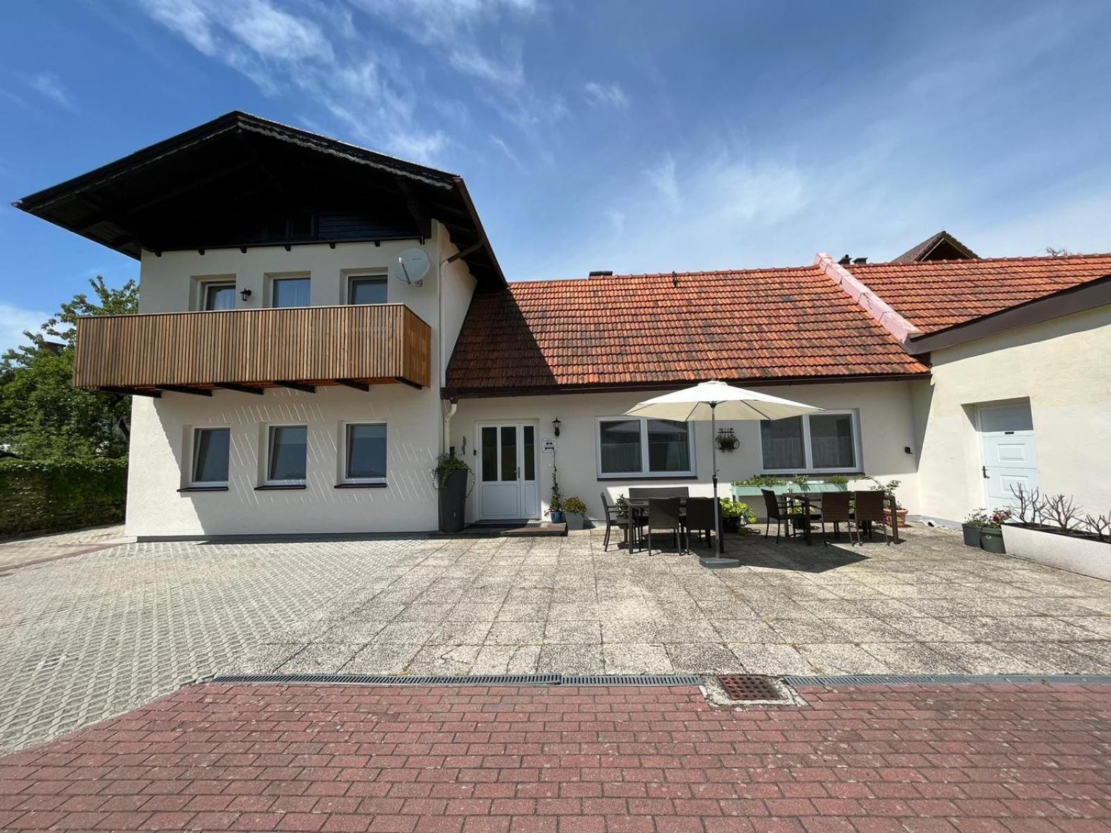 Danner Familien-Ferienwohnungen Schoerfling Am Attersee 外观 照片