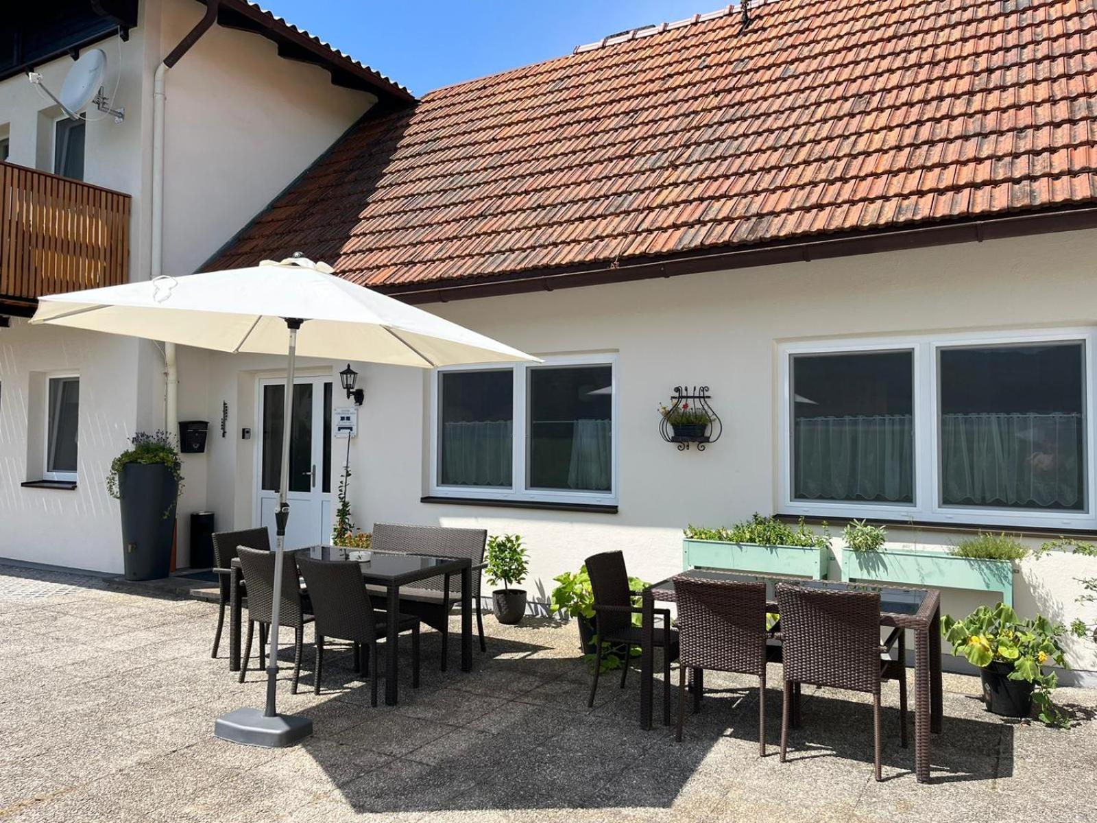 Danner Familien-Ferienwohnungen Schoerfling Am Attersee 外观 照片